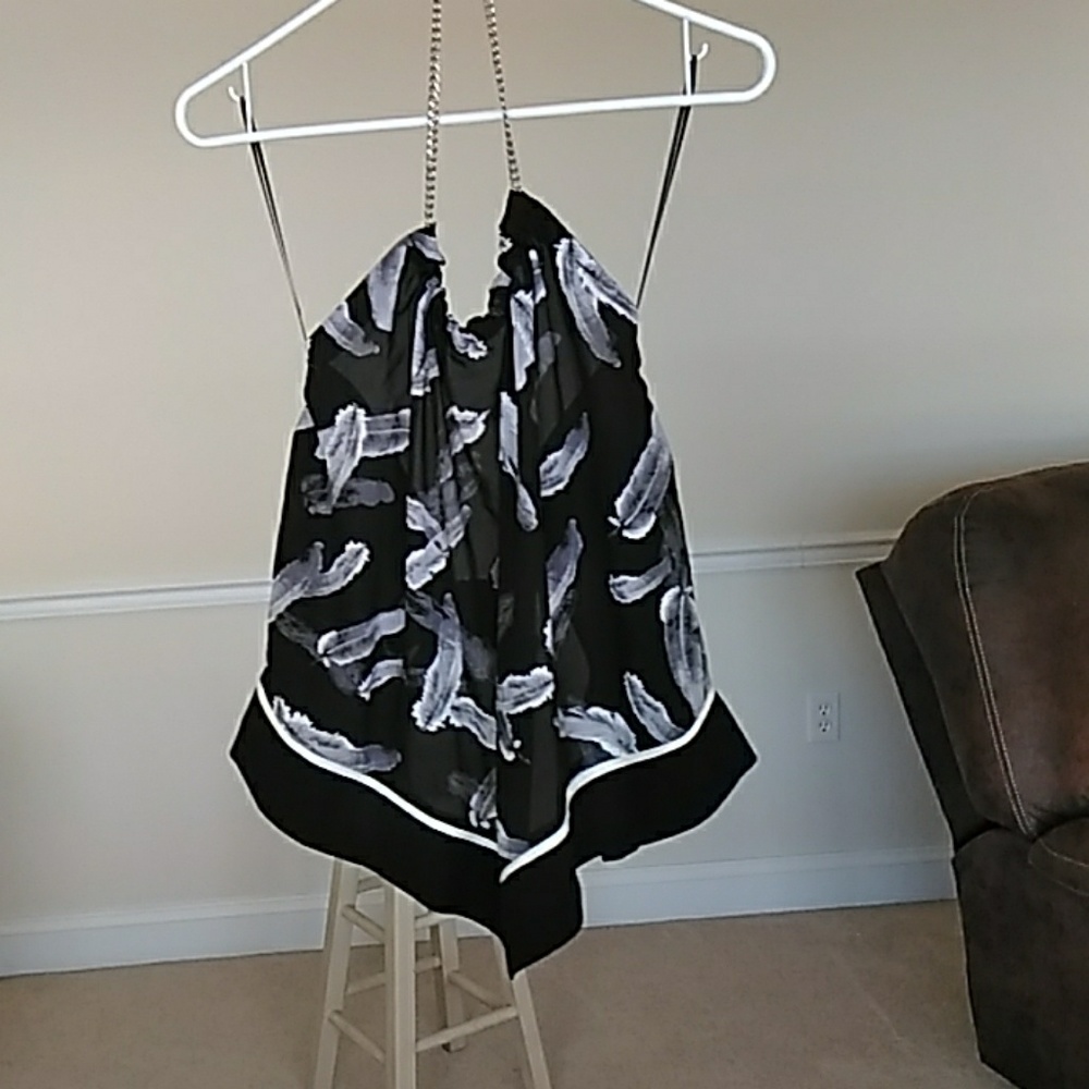 Express handkerchief shirt